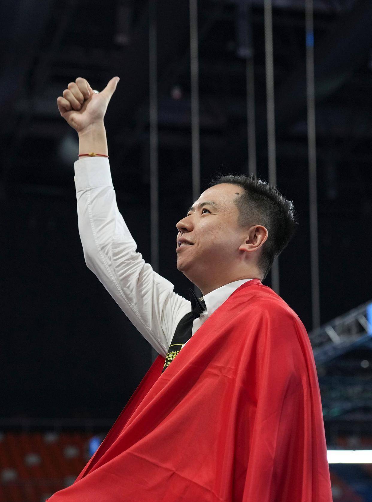 中场的紧密 中场的紧密